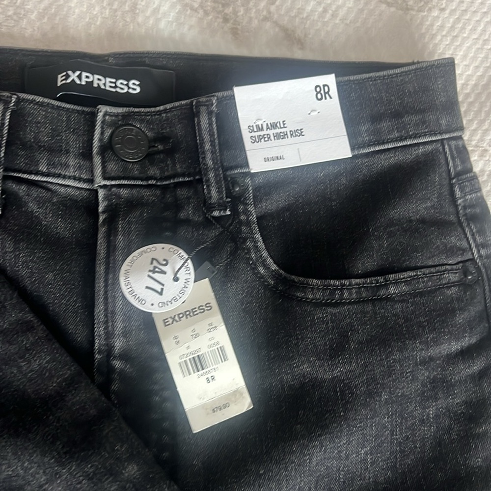 Express Slim Ankle Super High Rise Jeans Size 8R
Original Black Wash - Picture 8 of 10
